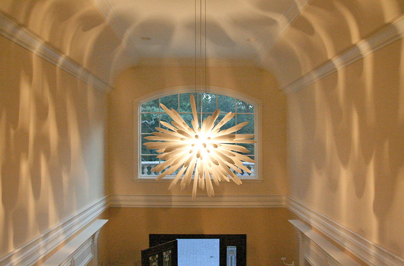 Kou™ Chandelier
